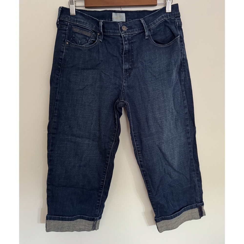 Levi's 515 Cuffed Capri Jeans size 8